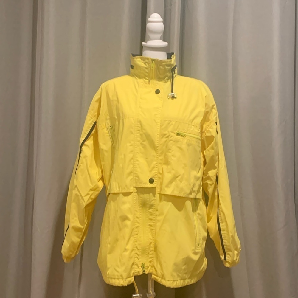 London Fog w/“Stamp of Approval” Yellow & Blue Jacket Size Large